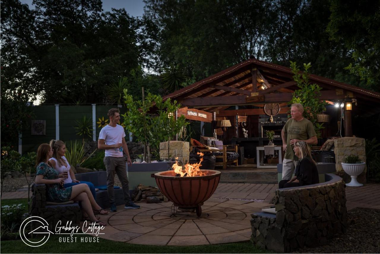 Gabbys Cottage Guesthouse Bloemfontein Luaran gambar