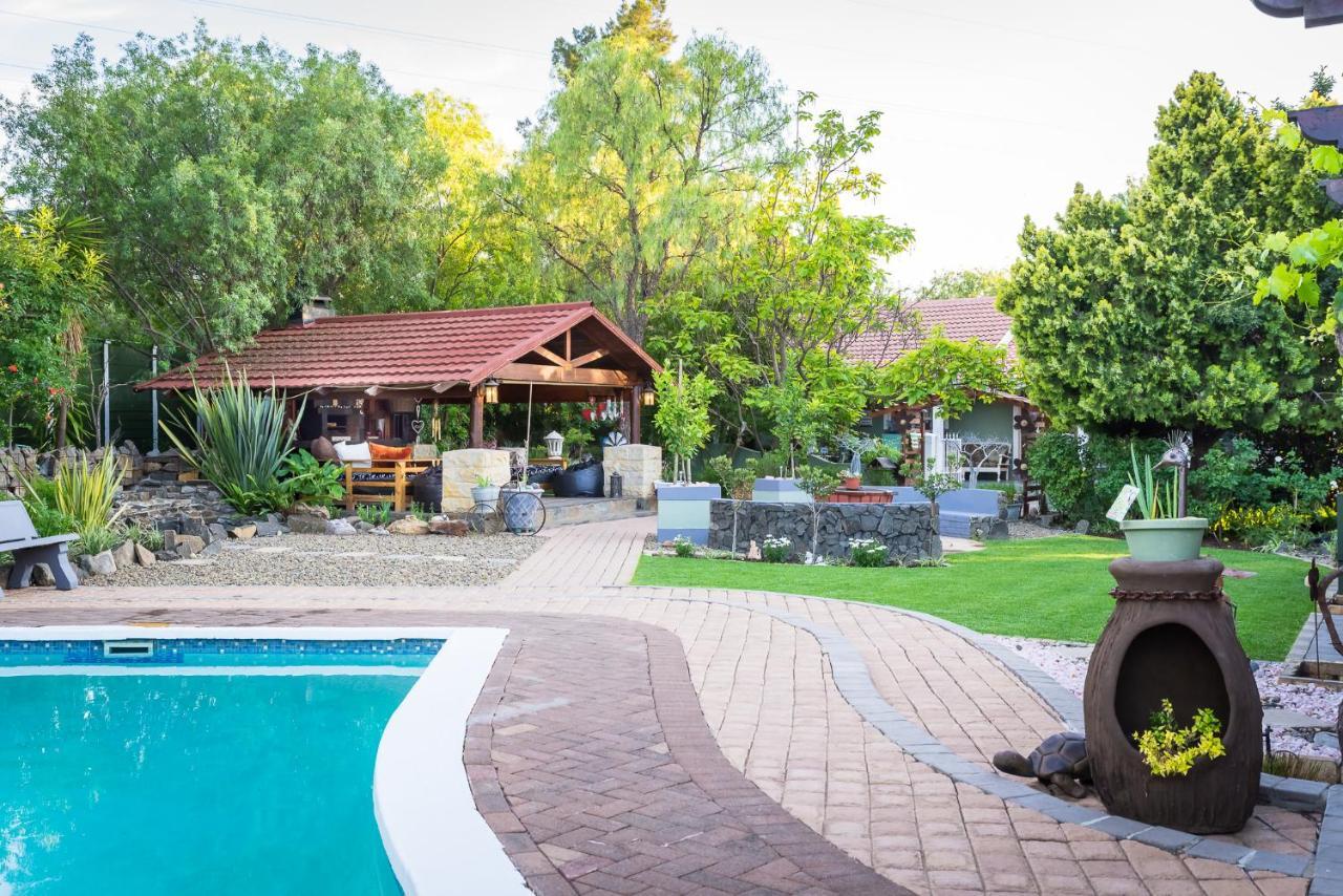 Gabbys Cottage Guesthouse Bloemfontein Luaran gambar