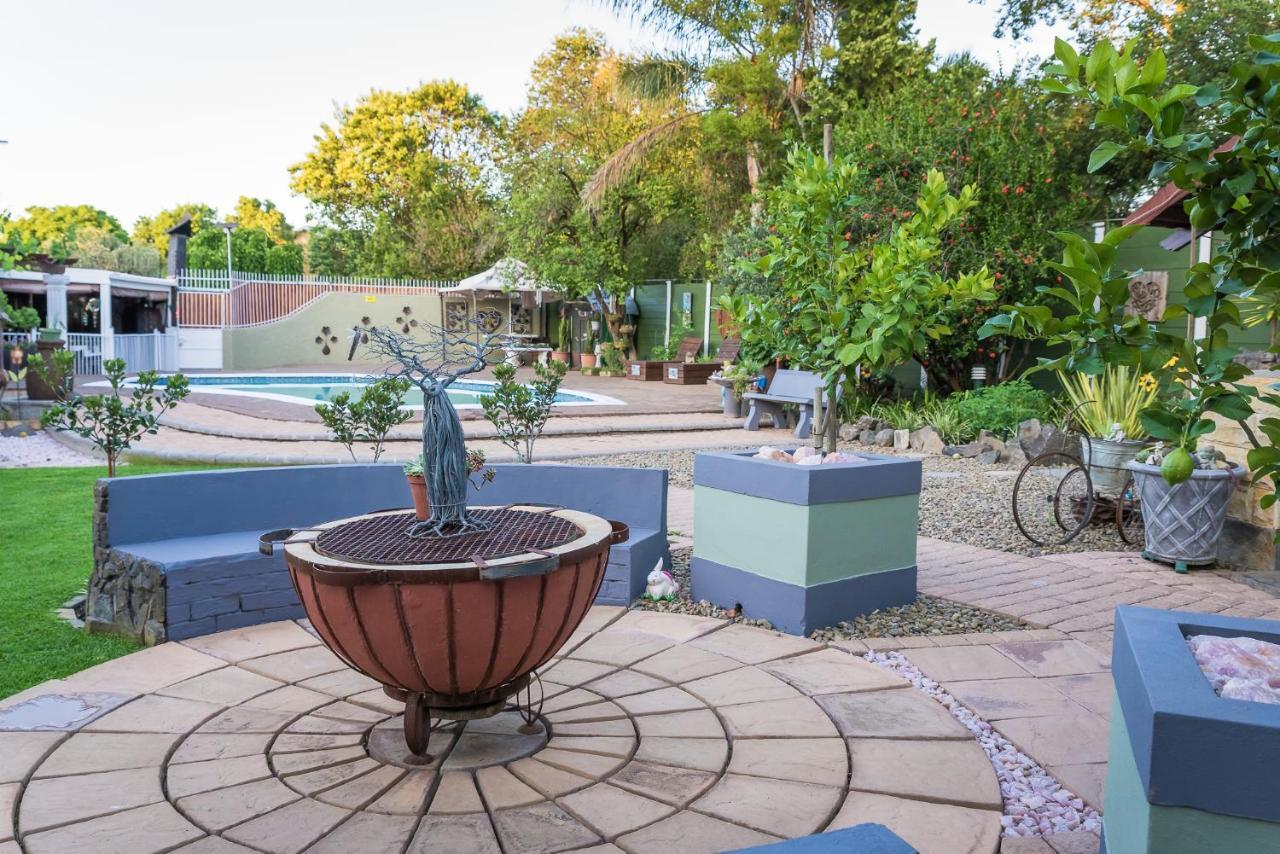 Gabbys Cottage Guesthouse Bloemfontein Luaran gambar